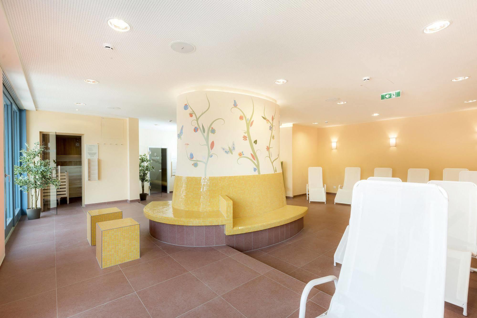 Jufa Hotel Stubenbergsee Экстерьер фото