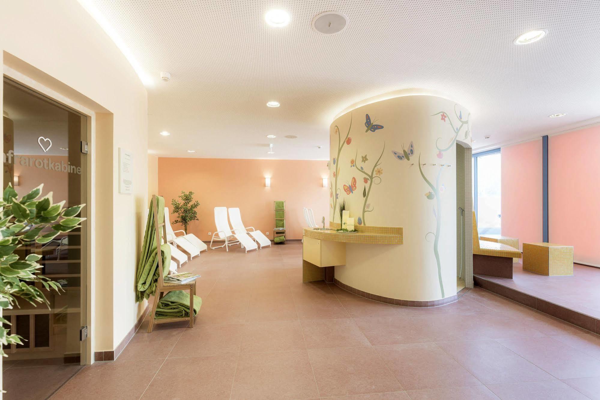 Jufa Hotel Stubenbergsee Экстерьер фото